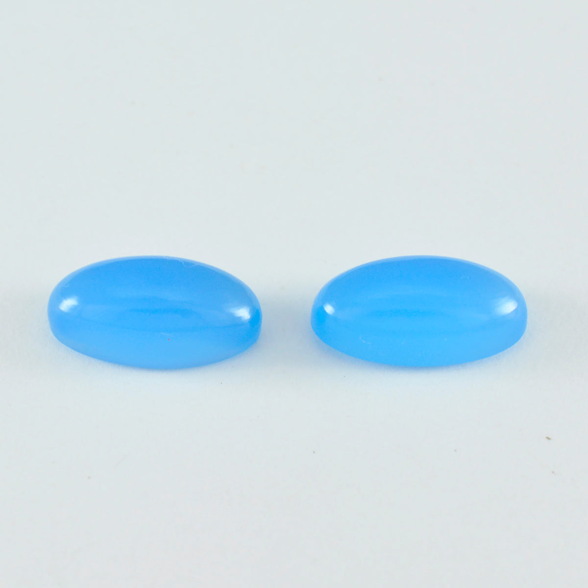 Riyogems 1 Stück blauer Chalcedon-Cabochon, 7 x 14 mm, ovale Form, süße, lose Edelsteine