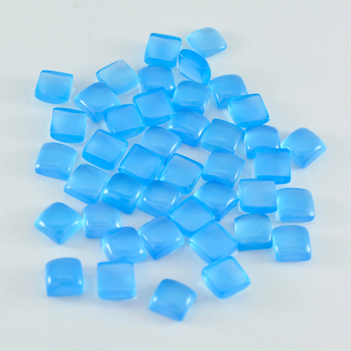 Riyogems 1pc calcédoine bleue cabochon 4x4mm forme carrée belle qualité pierre en vrac