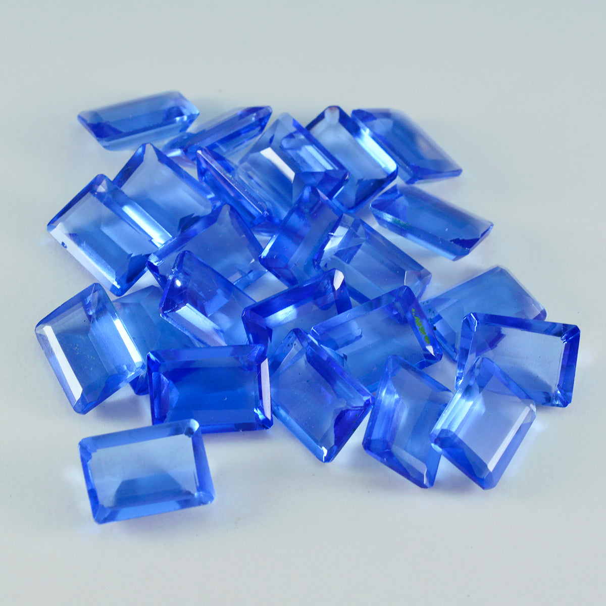 Riyogems 1PC blauwe saffier CZ gefacetteerd 6x8 mm achthoekige vorm mooie kwaliteit losse edelsteen
