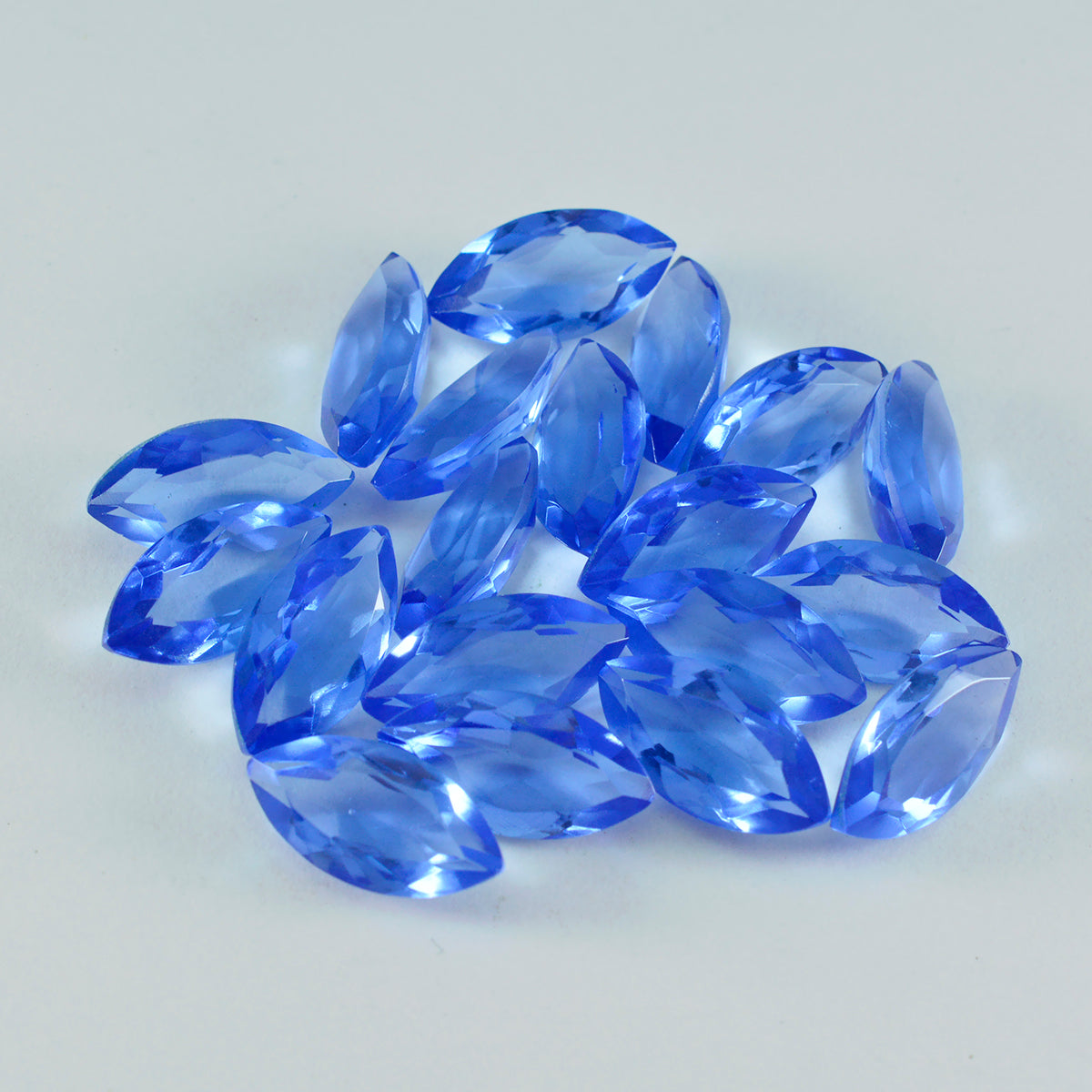 Riyogems 1 Stück blauer Saphir, CZ, facettiert, 5 x 10 mm, Marquise-Form, hervorragender, hochwertiger, loser Edelstein