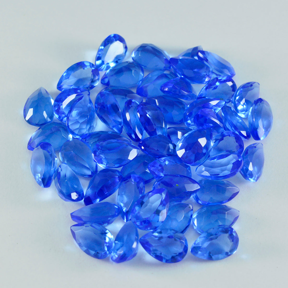 Riyogems 1PC Blauwe Saffier CZ Facet 5x7 mm Peervorm mooie kwaliteitsedelstenen