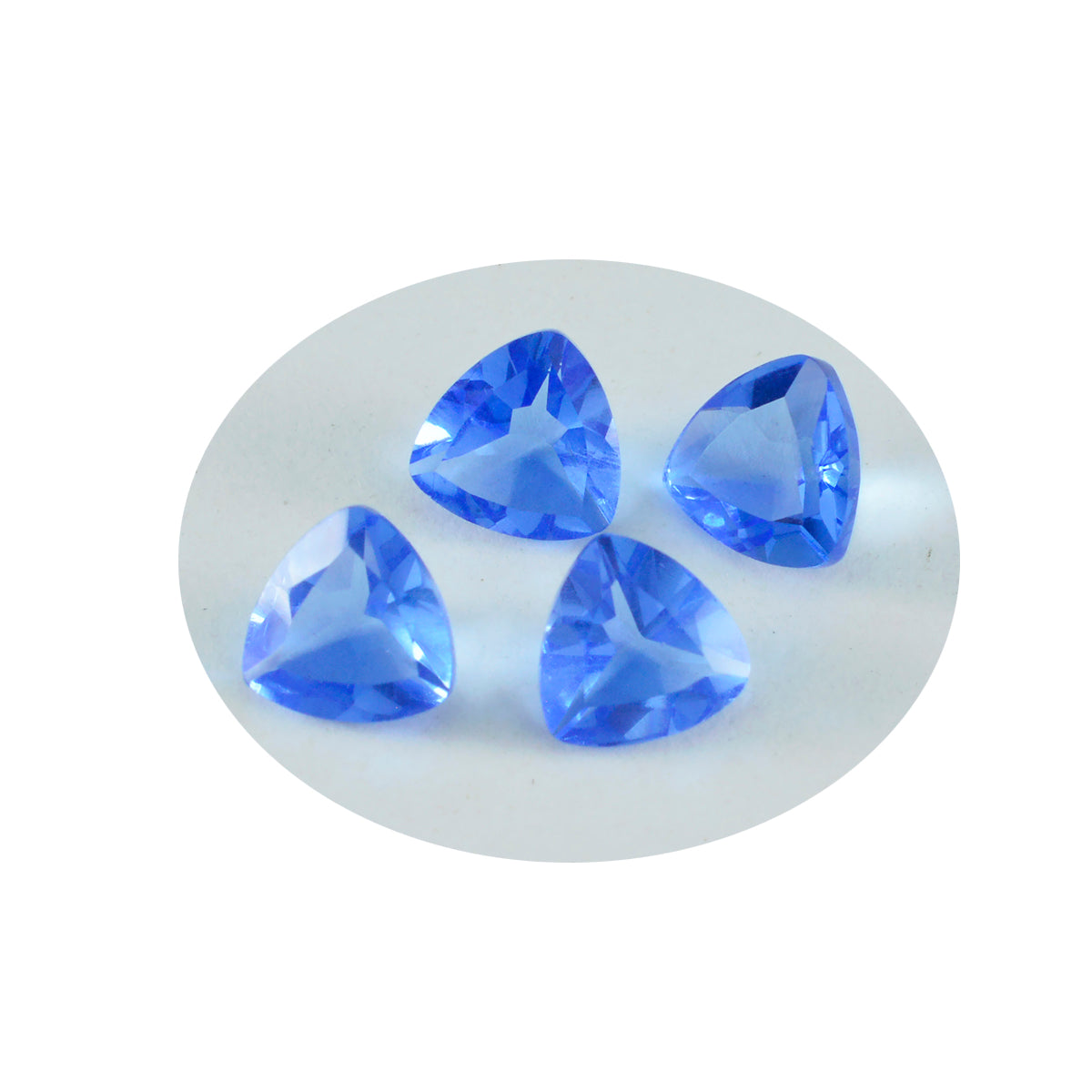 Riyogems 1pc saphir bleu cz facettes 15x15mm forme trillion une pierre en vrac de qualité