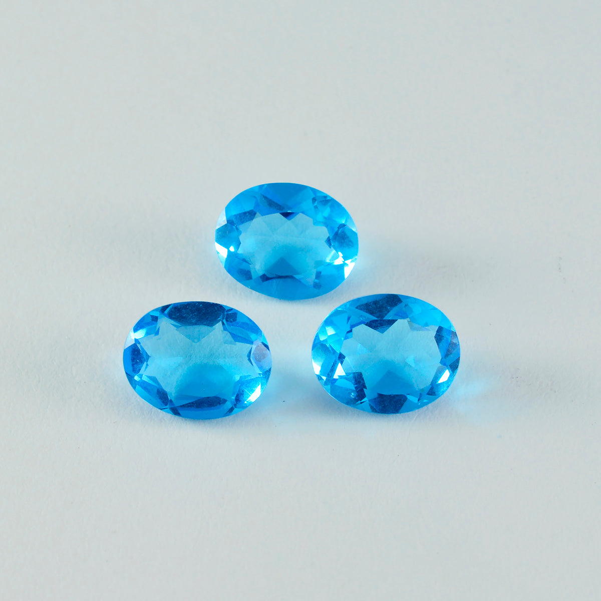 Riyogems 1pc topaze bleue cz facettes 10x14mm forme ovale belle qualité pierre précieuse en vrac
