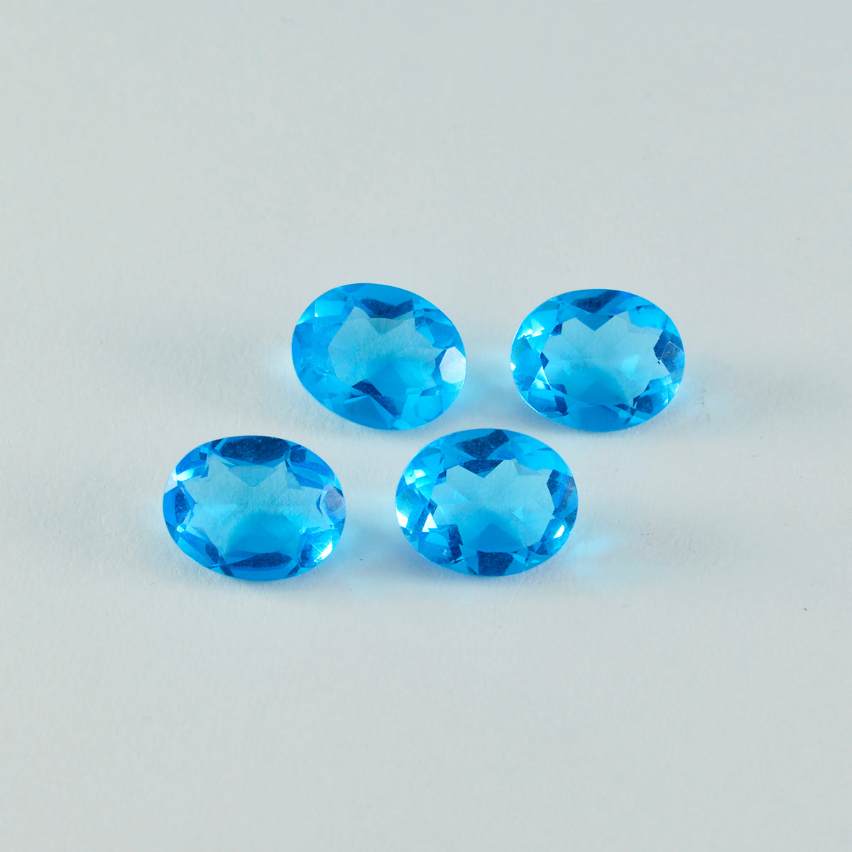 Riyogems 1 Stück blauer Topas, CZ, facettiert, 12 x 16 mm, ovale Form, schön aussehender Qualitäts-Edelstein