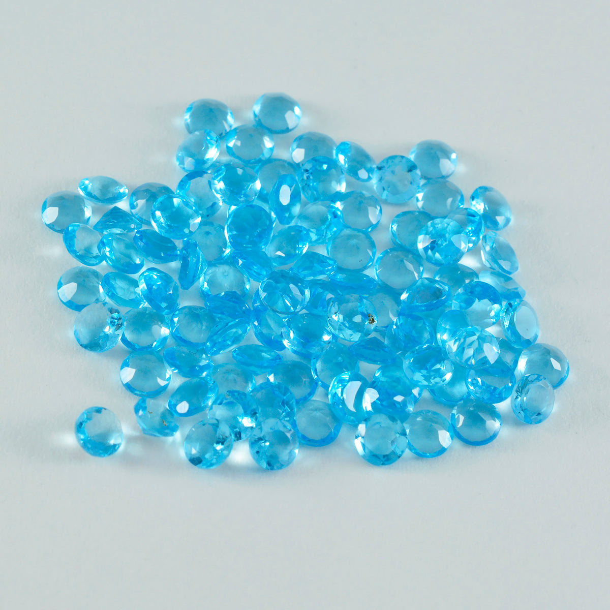 riyogems 1 st blå topas cz facetterad 2x2 mm rund form underbara kvalitetsädelstenar