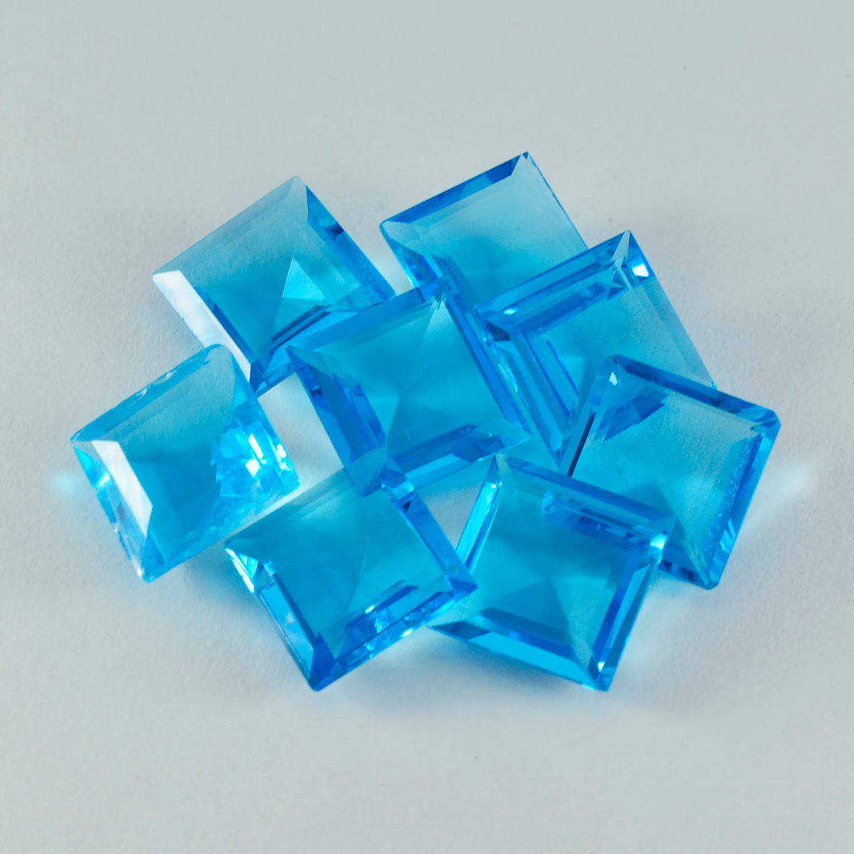 Riyogems 1PC Blue Topaz CZ gefacetteerd 13x13 mm vierkante vorm verbazingwekkende kwaliteit edelsteen