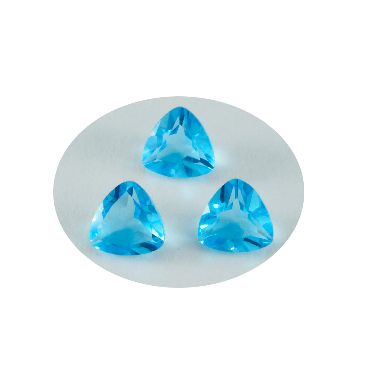 Riyogems 1 pièce de topaze bleue cz à facettes 10x10mm en forme de trillion, pierres précieuses de qualité impressionnante