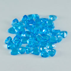 Riyogems 1 pièce de topaze bleue cz à facettes 8x8mm en forme de trillion, pierre précieuse en vrac de qualité douce