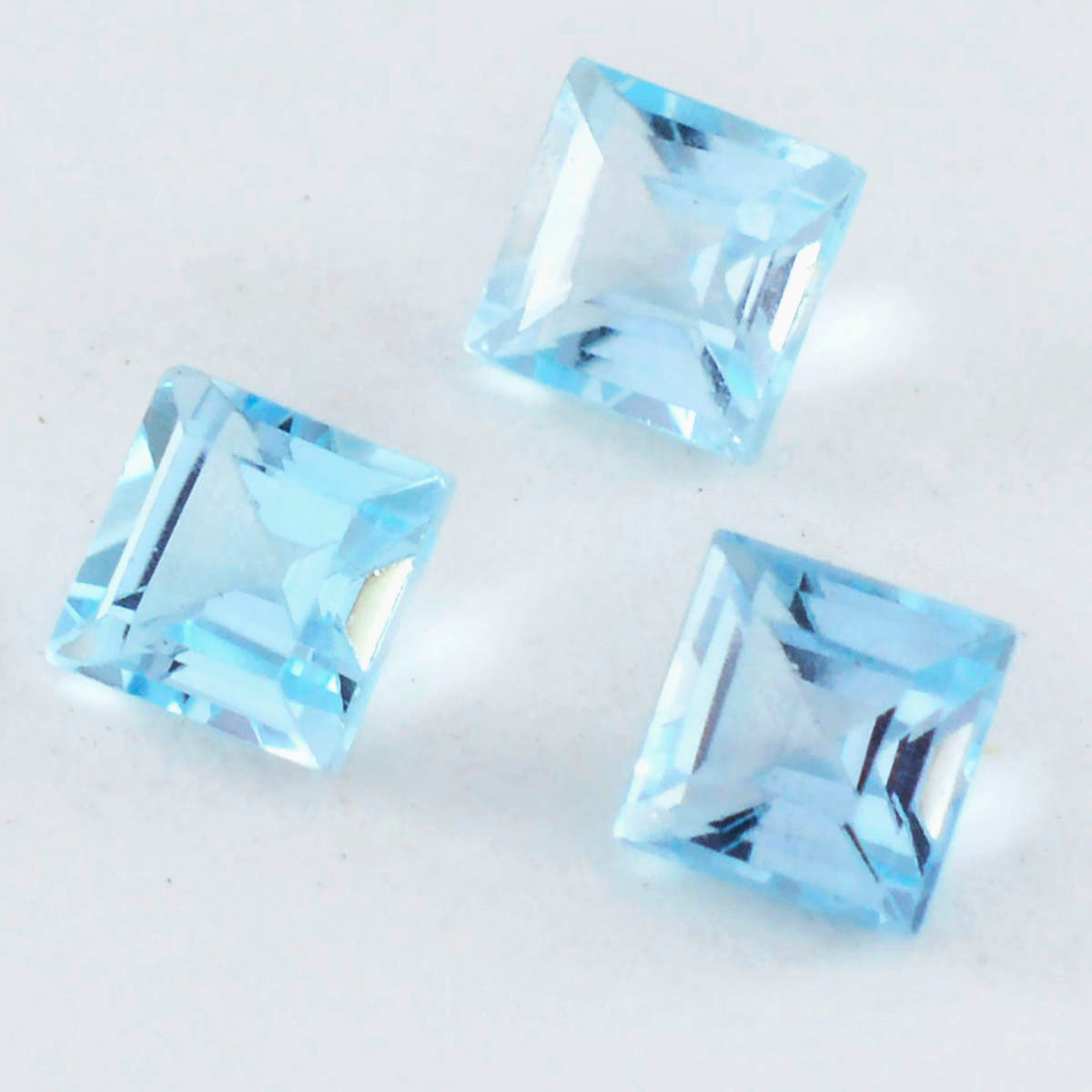 Riyogems 1 pièce de topaze bleue véritable à facettes 13x13mm de forme carrée, pierres précieuses d'excellente qualité