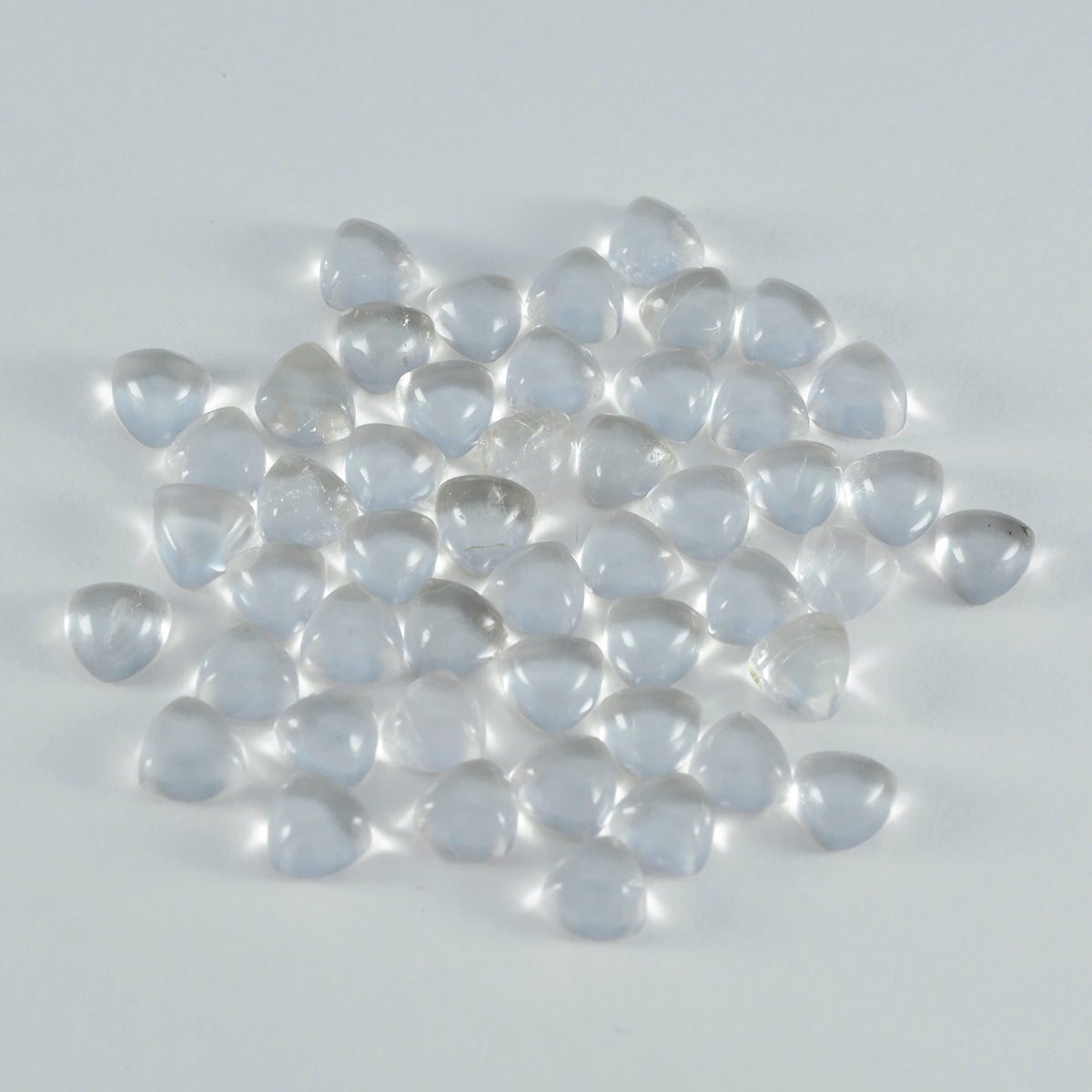 Riyogems 1PC witte kristalkwarts cabochon 5x5 mm biljoen vorm geweldige kwaliteit losse edelsteen