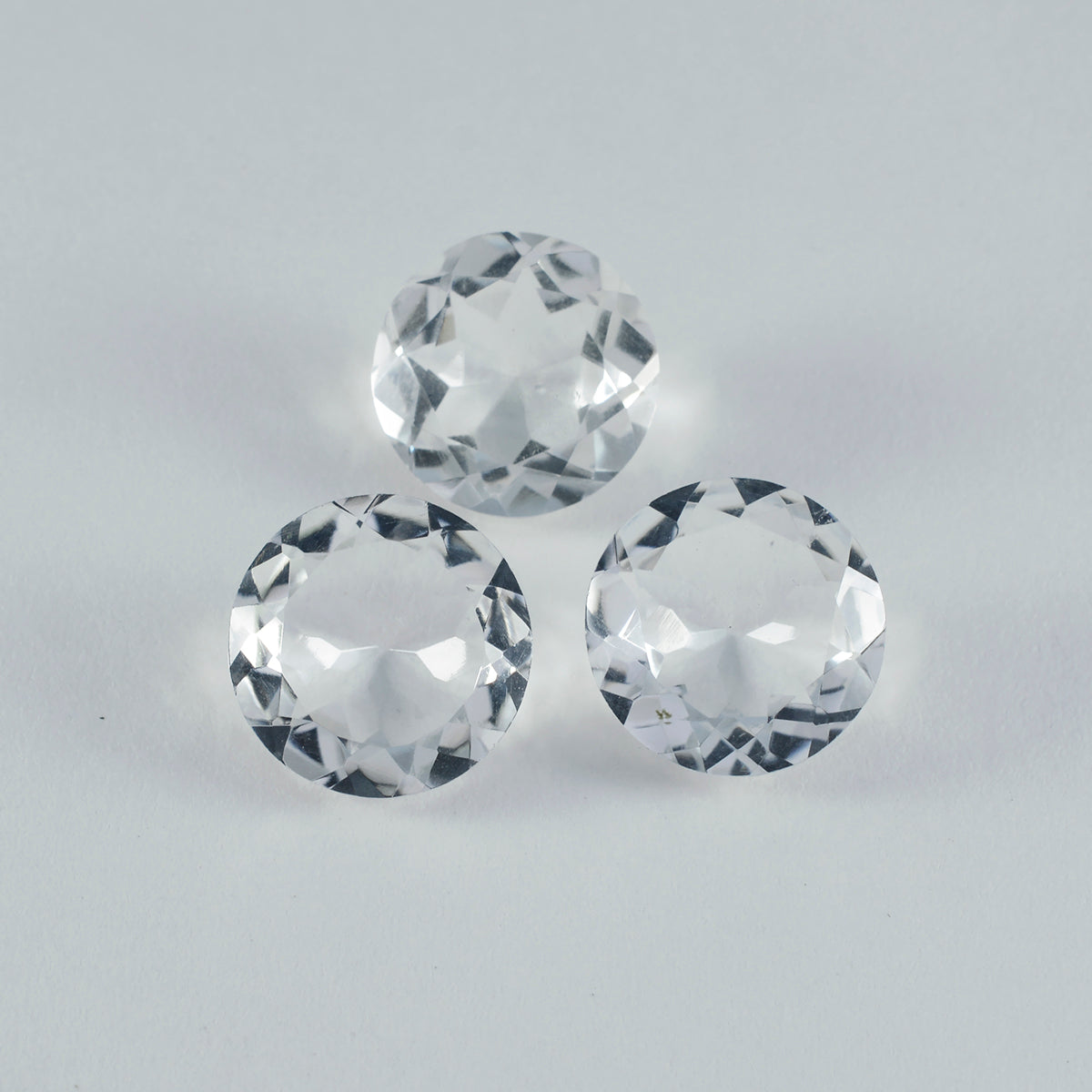 Riyogems 1 Stück weißer Kristallquarz, facettiert, 14 x 14 mm, runde Form, schöner Qualitätsstein