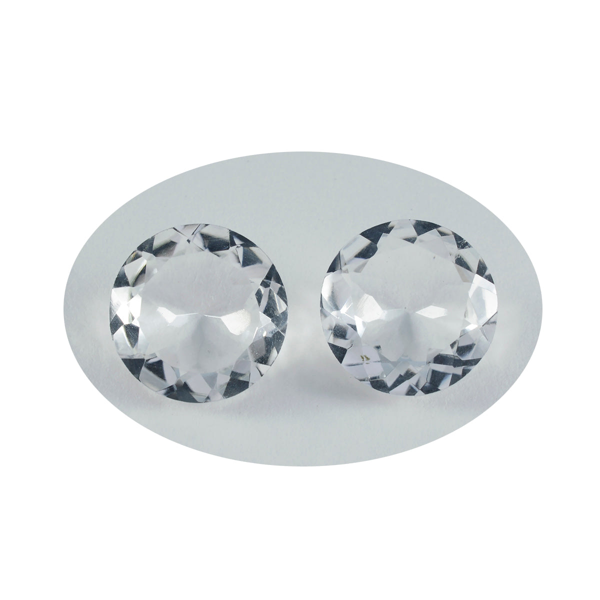 Riyogems 1 Stück weißer Kristallquarz, facettiert, 15 x 15 mm, runde Form, wunderschöner Qualitätsedelstein