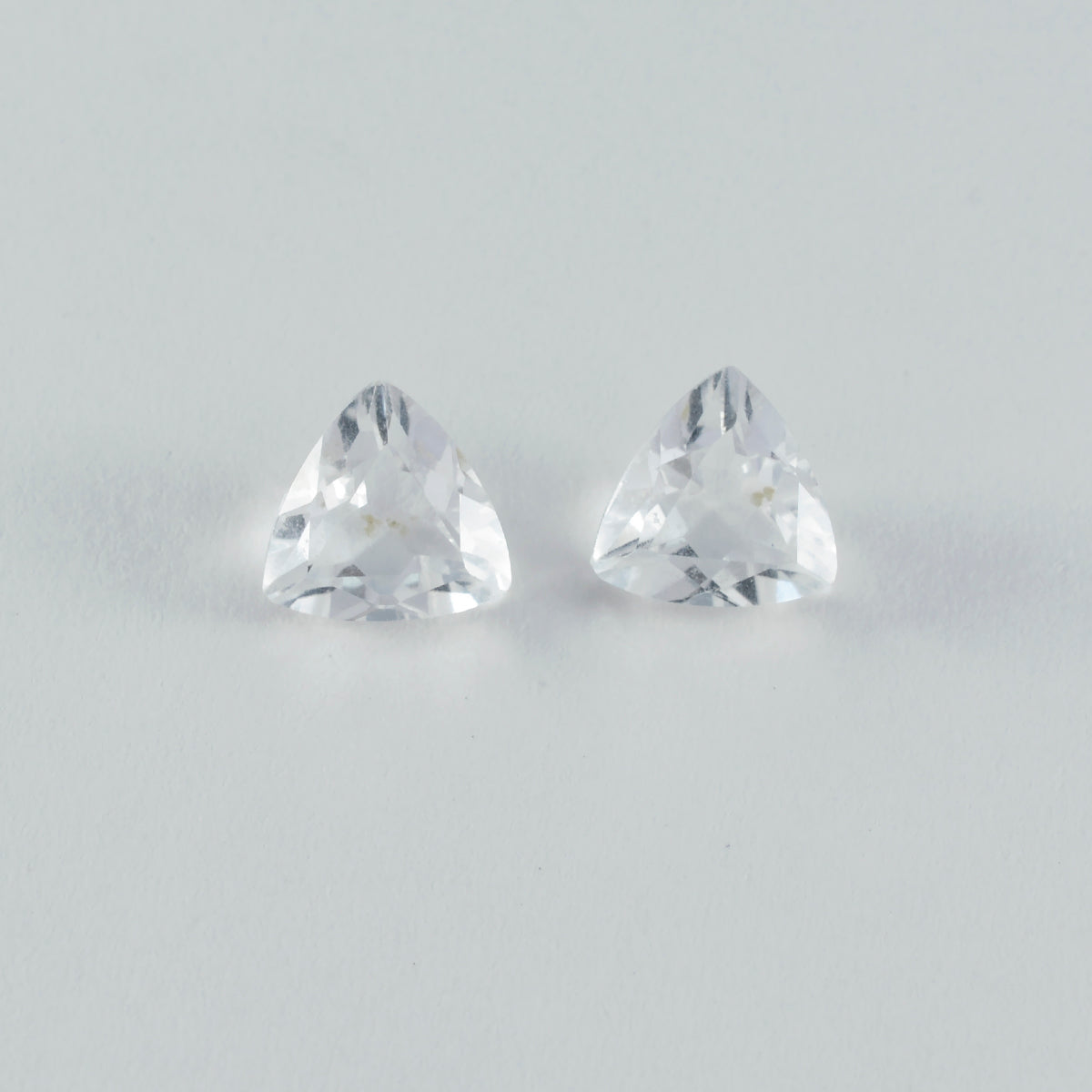 Riyogems 1PC White Crystal Quartz Faceted 15x15 mm Trillion Shape A+ Quality Gemstone