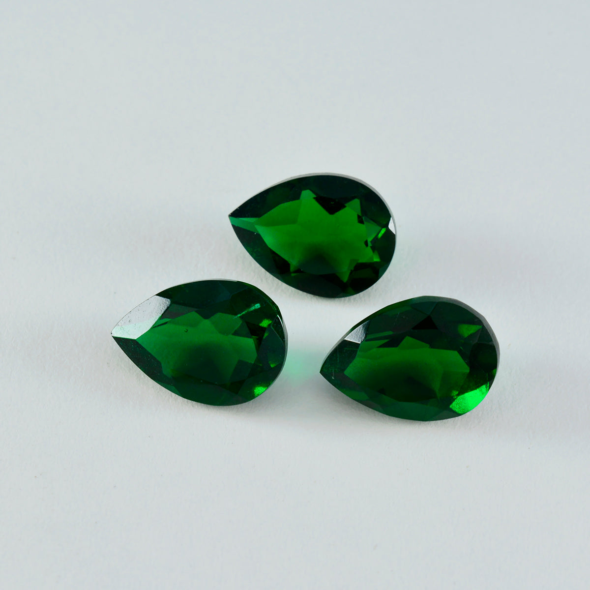 riyogems 1 st grön smaragd cz fasetterad 12x16 mm päronform lösa ädelstenar av suverän kvalitet