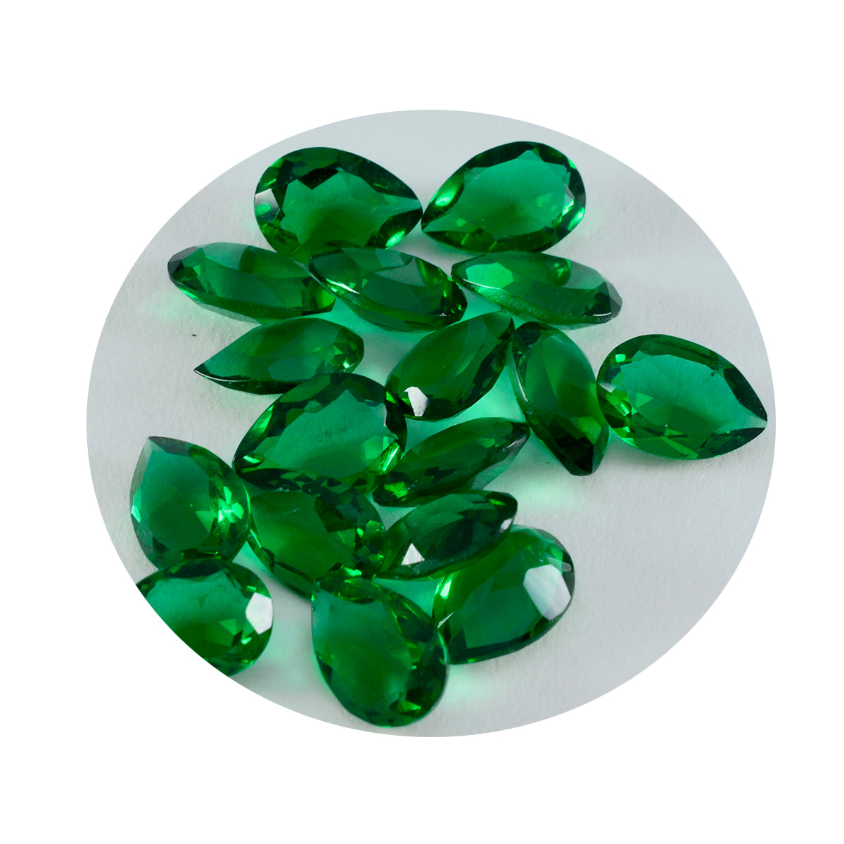 Riyogems 1 Stück grüner Smaragd, CZ, facettiert, 6 x 9 mm, Birnenform, fantastische Qualitätsedelsteine