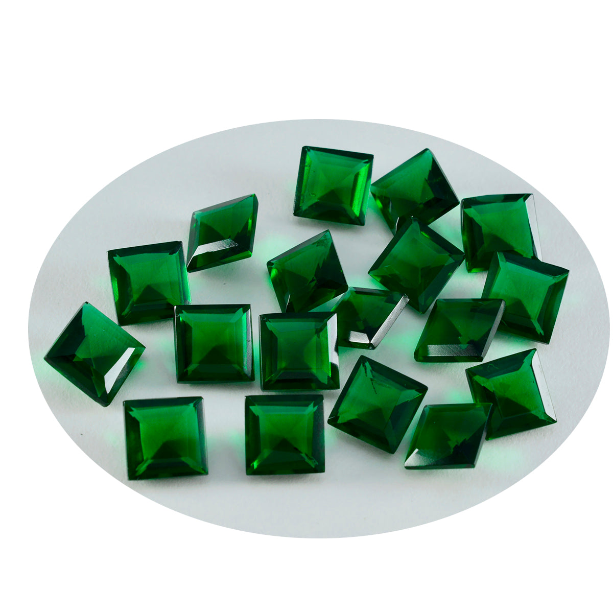 Riyogems 1 Stück grüner Smaragd, CZ, facettiert, 7 x 7 mm, quadratische Form, Edelstein von ausgezeichneter Qualität