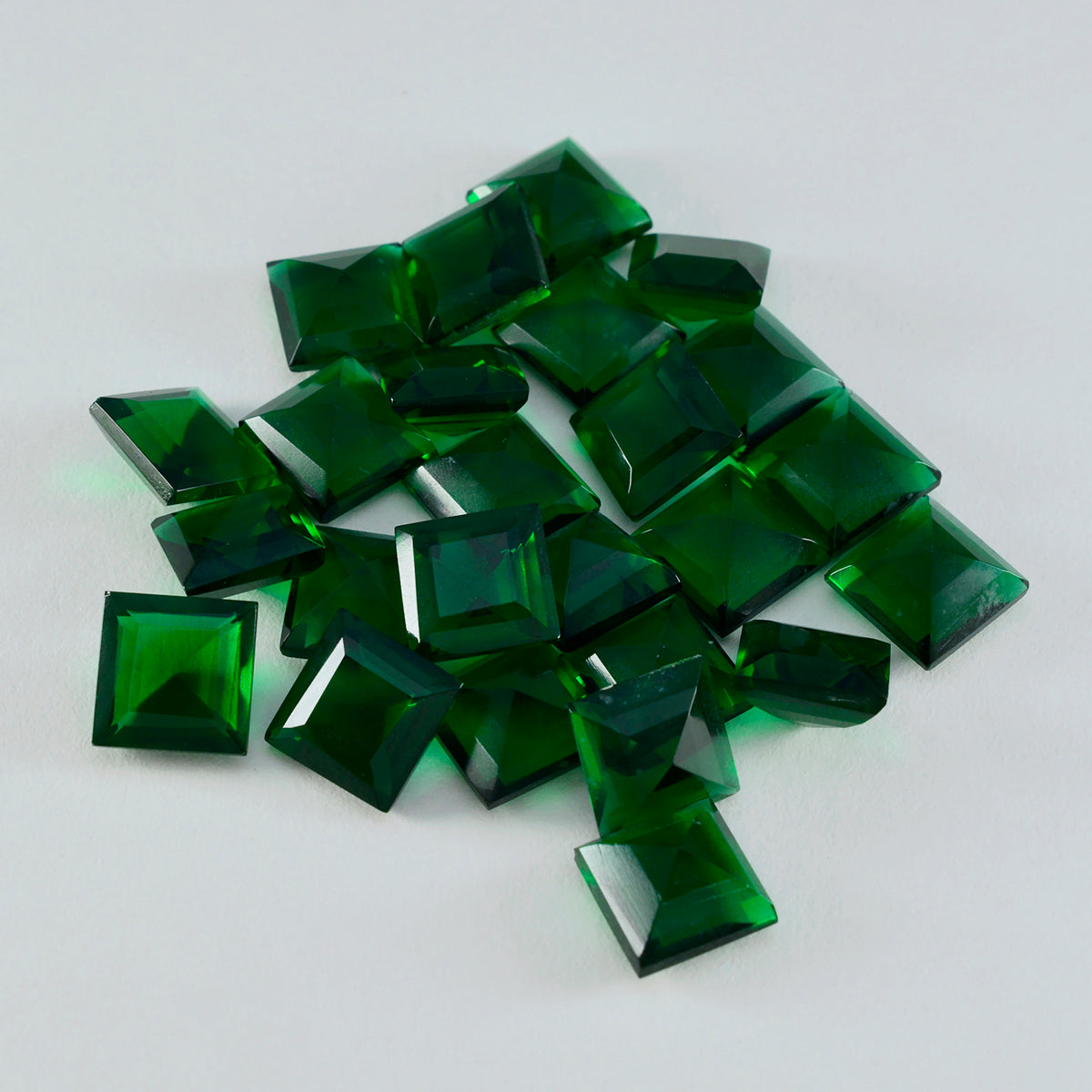 Riyogems 1 pieza verde esmeralda CZ facetada 10x10 mm forma cuadrada preciosa piedra preciosa de calidad