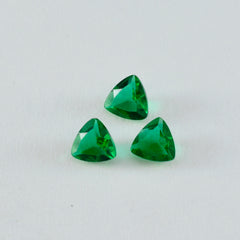 Riyogems 1 Stück grüner Smaragd, CZ, facettiert, 10 x 10 mm, Billionenform, ein hochwertiger, loser Edelstein