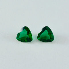 Riyogems 1 pieza verde esmeralda CZ facetado 15x15 mm forma de trillón calidad A1 gema suelta
