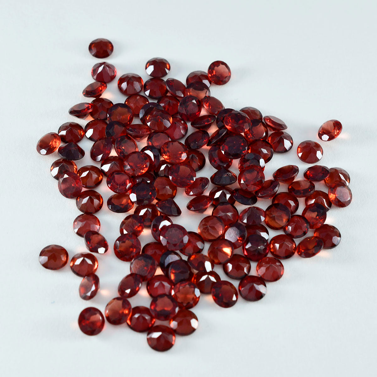 Riyogems 1PC echte rode granaat gefacetteerd 5X5 mm ronde vorm uitstekende kwaliteit losse edelsteen