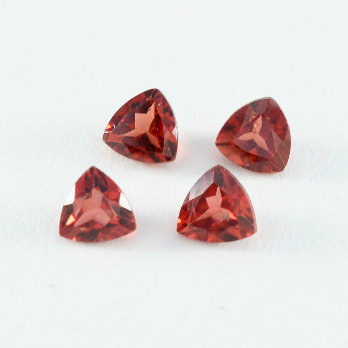 Riyogems 1PC Genuine Red Garnet Faceted 7x7 mm Trillion Shape fantastic Quality Loose Gems