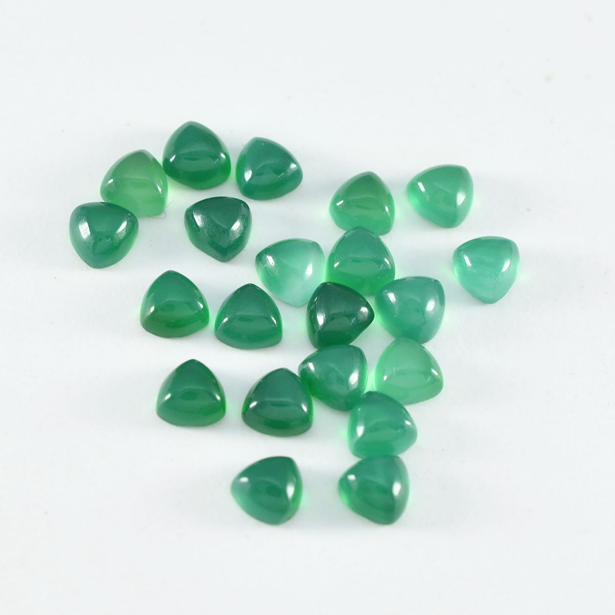 Riyogems 1PC Green Onyx Cabochon 4x4 mm Trillion Shape astonishing Quality Loose Gemstone