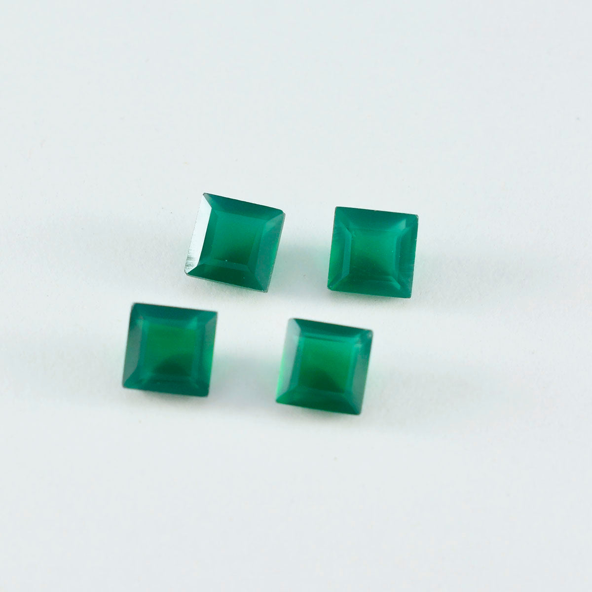 Riyogems 1 pièce d'onyx vert naturel à facettes 7x7mm forme carrée pierres précieuses d'excellente qualité