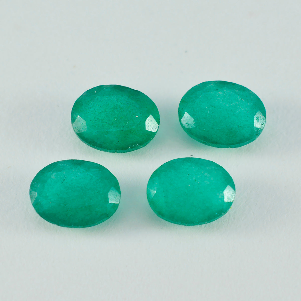 Riyogems 1 Stück echter grüner Jaspis, facettiert, 10 x 14 mm, ovale Form, lose Edelsteine von hervorragender Qualität