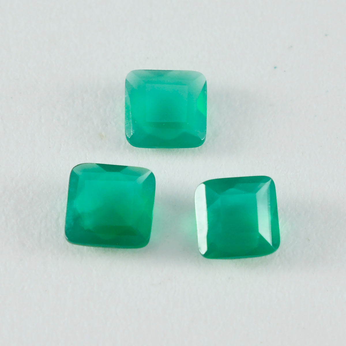 Riyogems 1 Stück natürlicher grüner Jaspis, facettiert, 12 x 12 mm, quadratische Form, ein hochwertiger, loser Edelstein