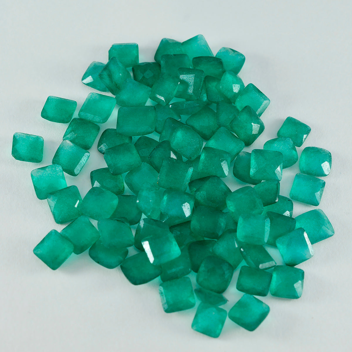 riyogems 1 st äkta grön jaspis facetterad 5x5 mm kvadratisk form underbar kvalitetspärla