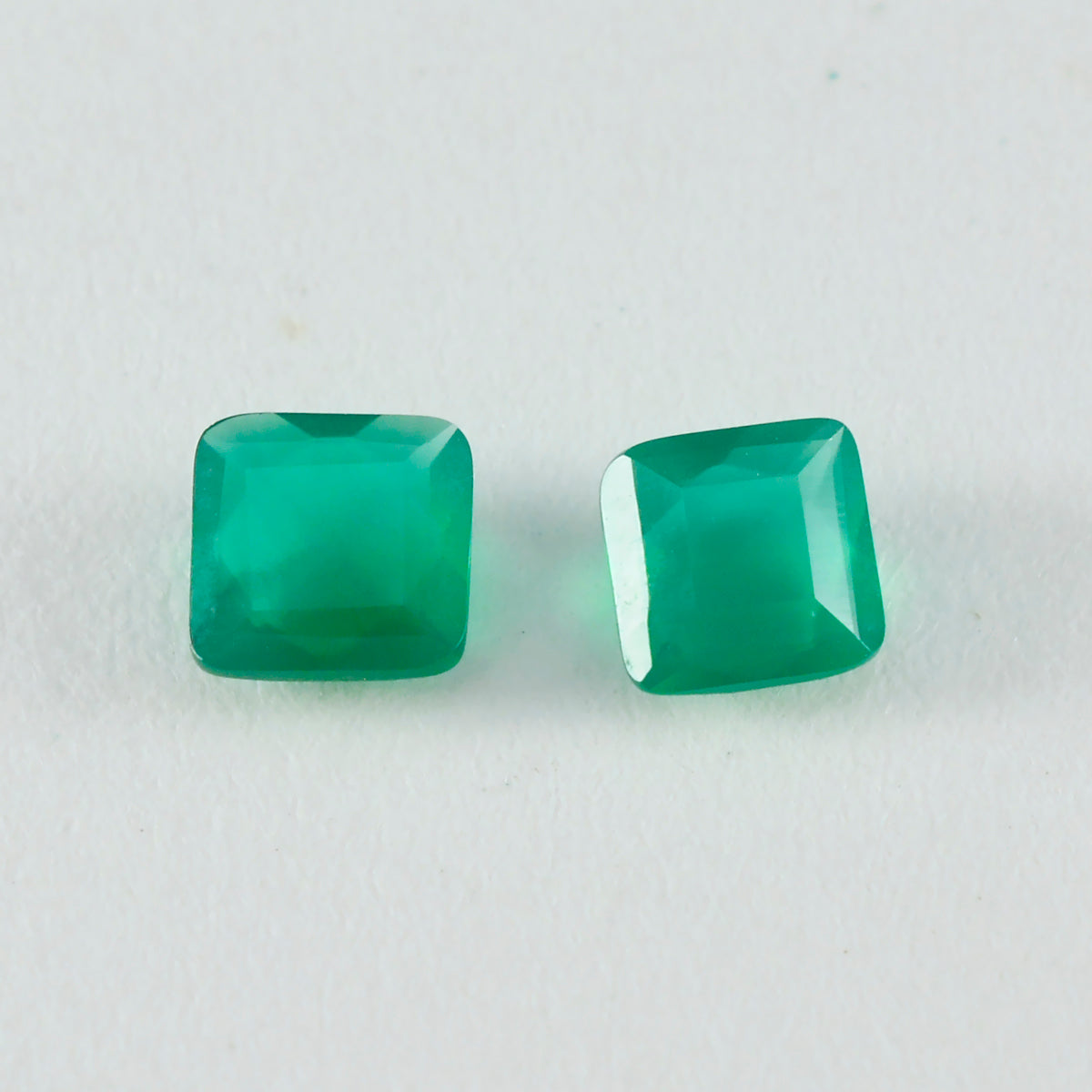 Riyogems 1 Stück echter grüner Jaspis, facettiert, 8 x 8 mm, quadratische Form, Edelstein von fantastischer Qualität
