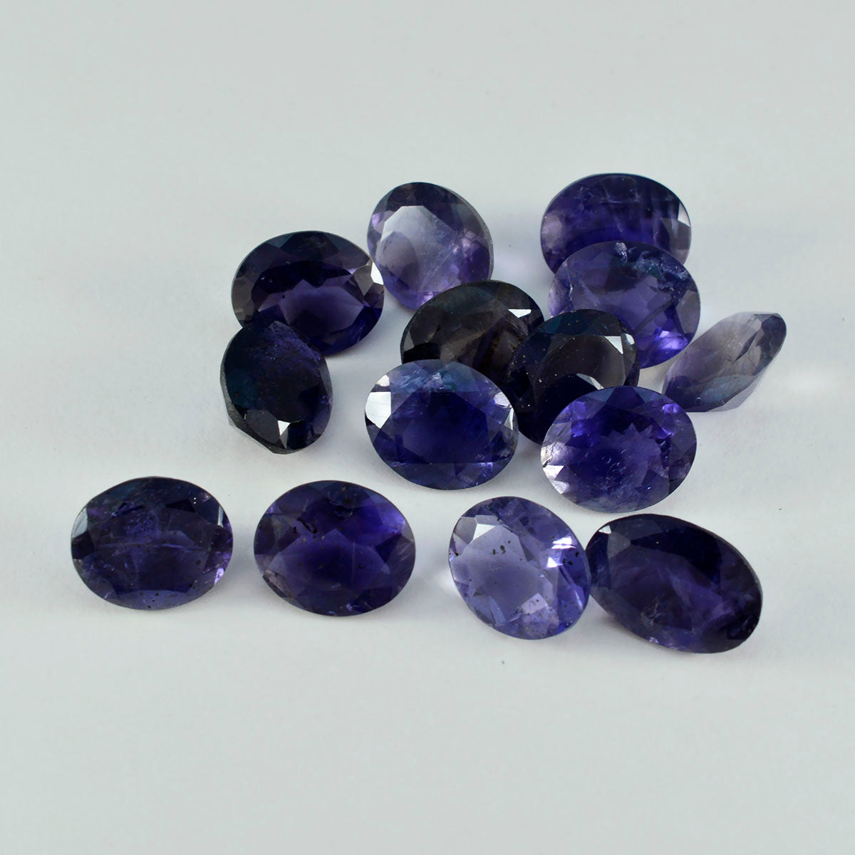 Riyogems 1 Stück blauer Iolith, facettiert, 8 x 10 mm, ovale Form, AA-Qualität, loser Edelstein