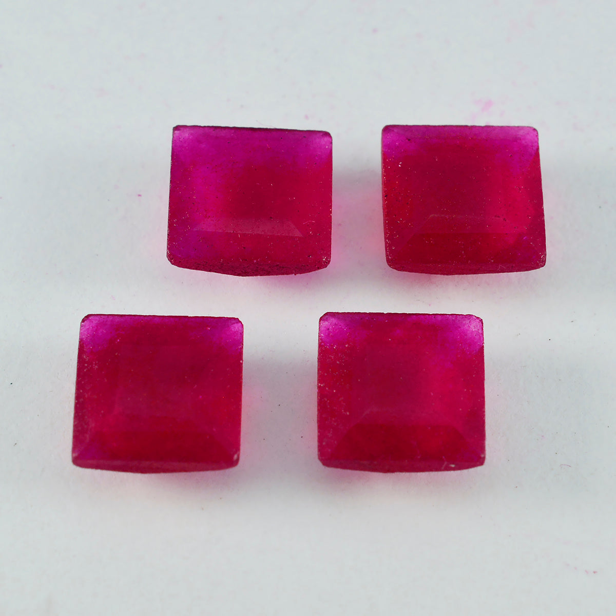 Riyogems 1 Stück natürlicher roter Jaspis, facettiert, 12 x 12 mm, quadratische Form, gut aussehender Qualitätsstein