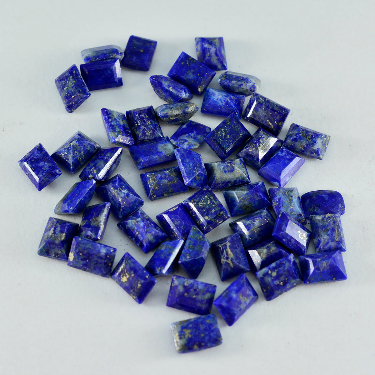 Riyogems 1PC natuurlijk blauw lapis lazuli gefacetteerd 3x5 mm achthoekige vorm mooie kwaliteit edelsteen