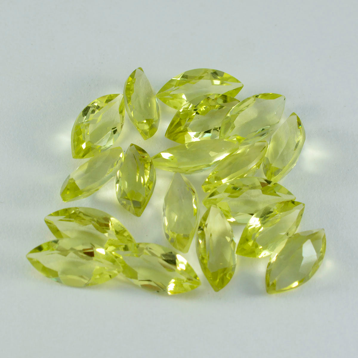 Riyogems 1pc quartz citron jaune à facettes 6x12mm forme marquise pierre en vrac de qualité mignonne