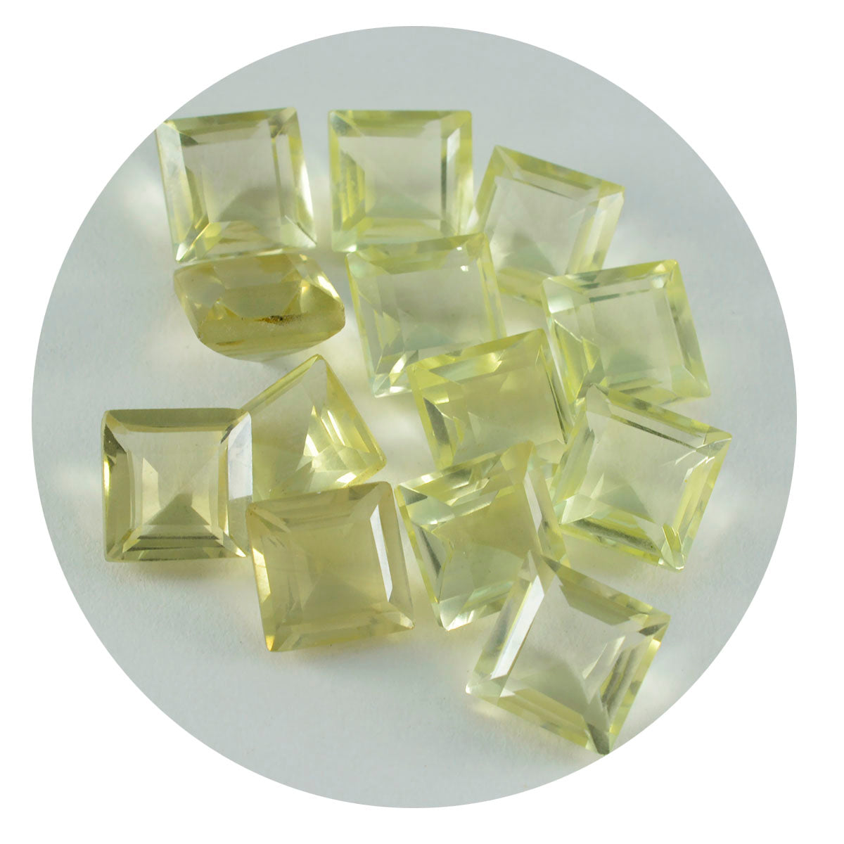 Riyogems 1pc quartz citron jaune facetté 7x7 mm forme carrée a1 pierres précieuses de qualité