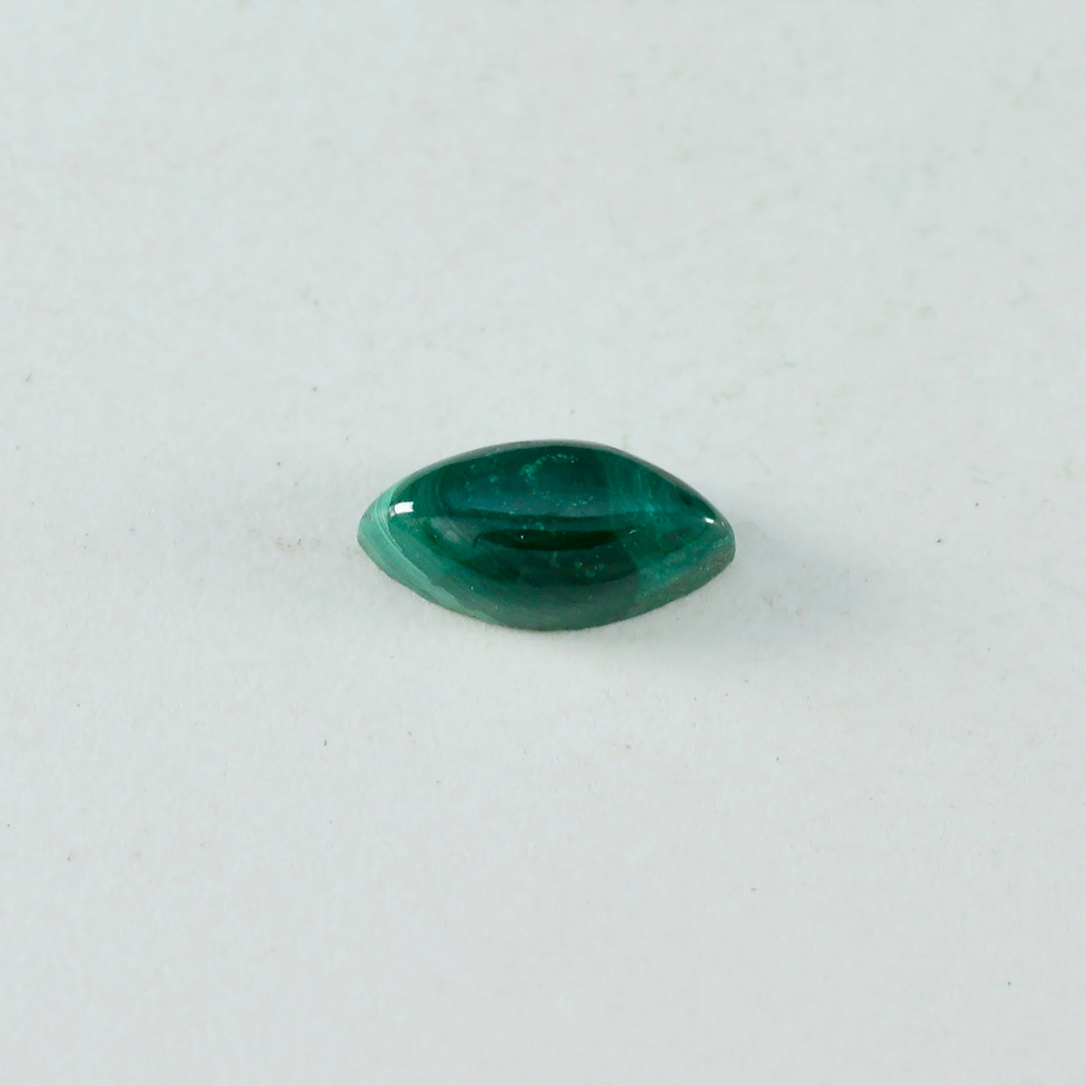 Riyogems 1pc cabochon malachite verte 5x10 mm forme marquise jolie pierre précieuse de qualité