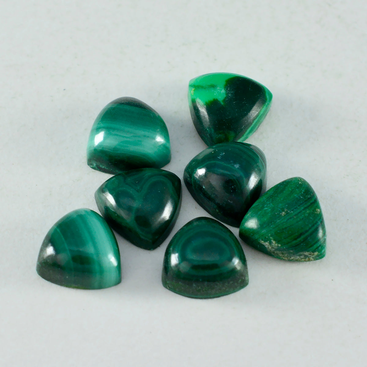 Riyogems 1PC Green Malachite Cabochon 5x5 mm Trillion Shape beautiful Quality Gemstone