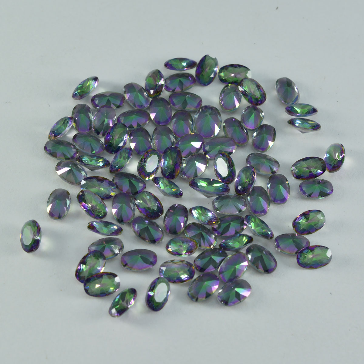Riyogems 1 pièce de quartz mystique multicolore à facettes 4x6mm forme ovale a1 qualité pierres précieuses en vrac