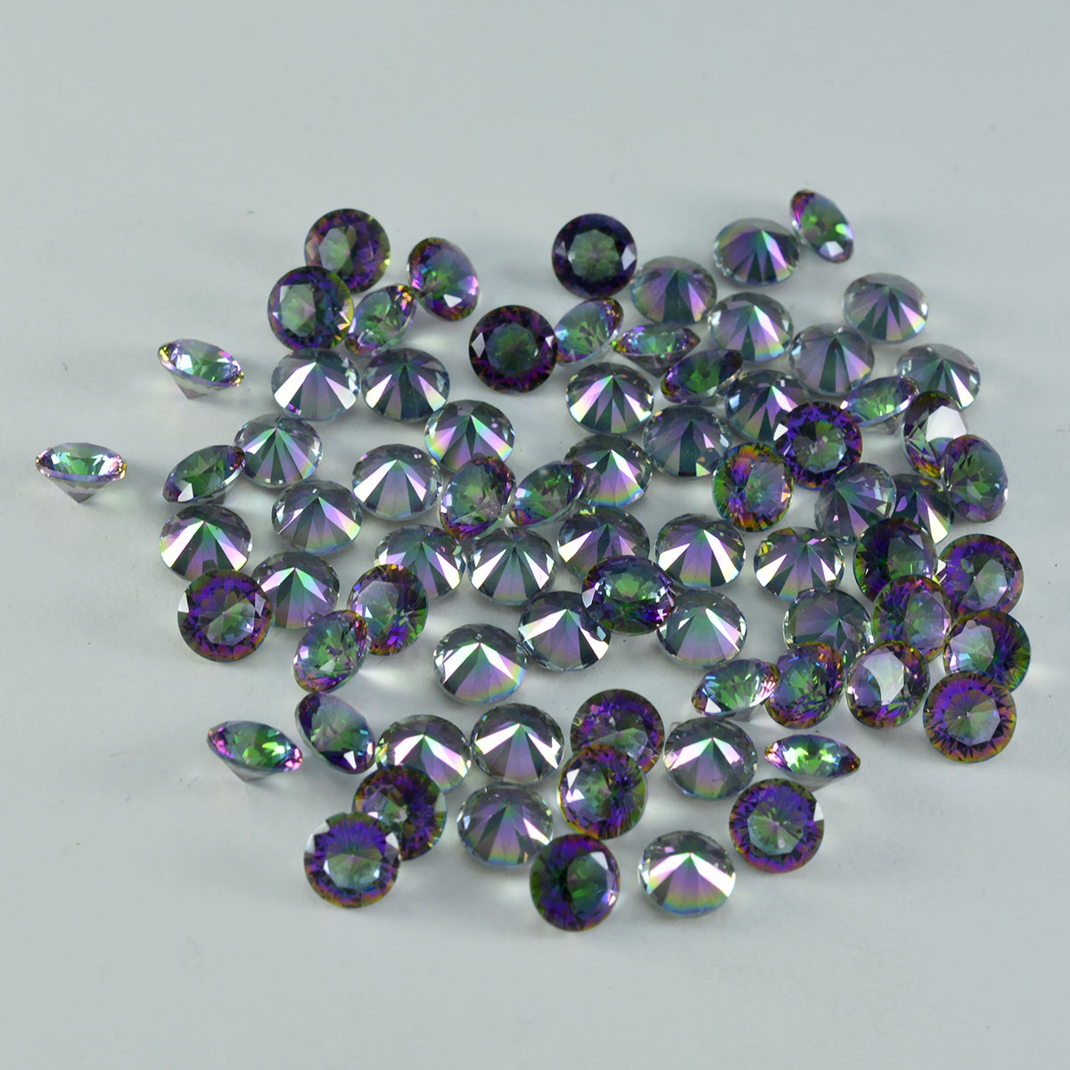 Riyogems 1pc quartz mystique multicolore à facettes 4x4mm forme ronde qualité douce pierre précieuse en vrac