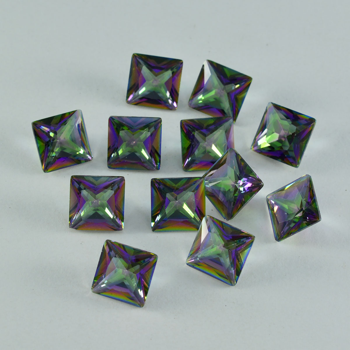 riyogems 1st flerfärgad mystisk kvarts fasetterad 8x8 mm fyrkantig form lös ädelsten av vacker kvalitet