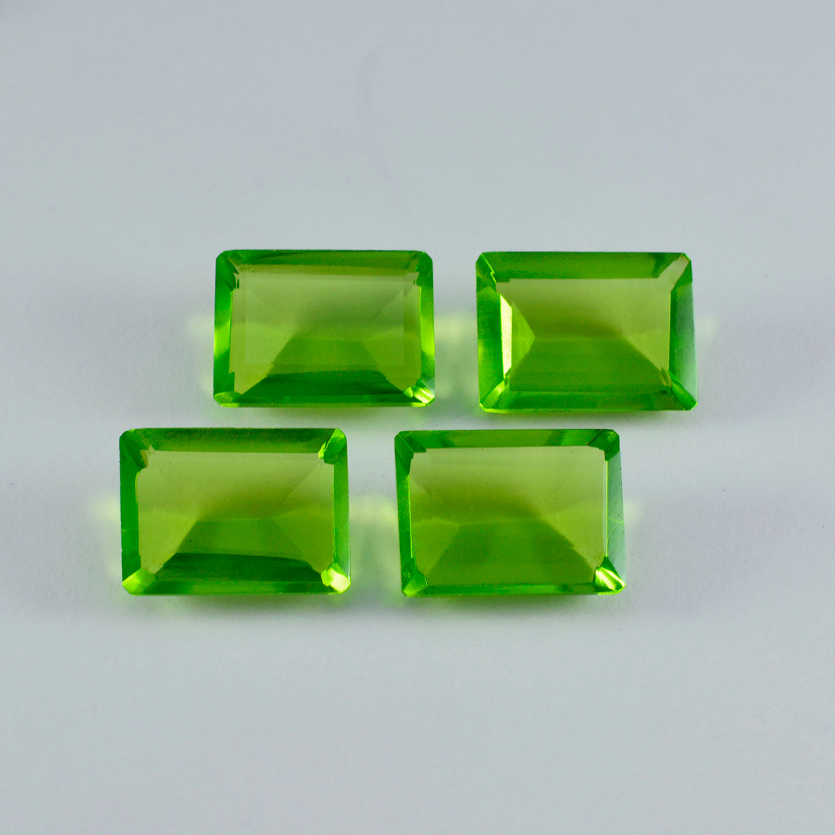 riyogems 1 st grön peridot cz fasetterad 12x16 mm oktagonform fantastisk kvalitetspärla