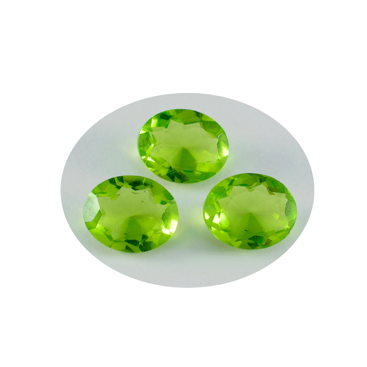 riyogems 1 st grön peridot cz fasetterad 9x11 mm oval form vackra kvalitetsädelstenar