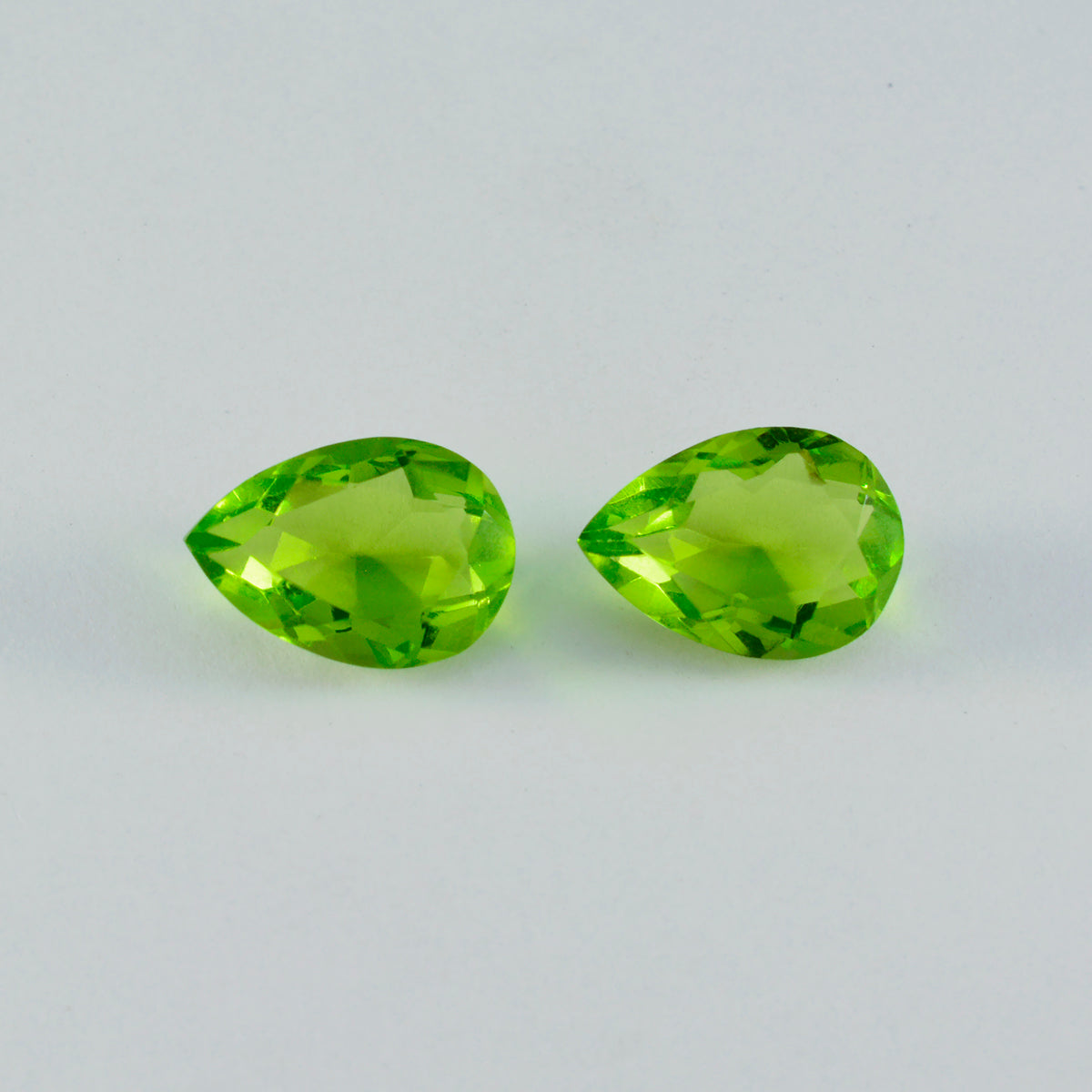 riyogems 1pc péridot vert cz facettes 10x14 mm forme de poire pierre précieuse de qualité impressionnante