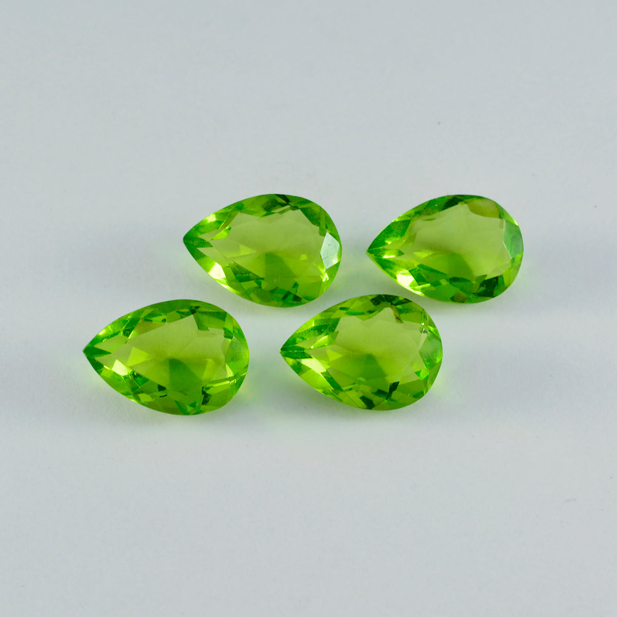 riyogems 1 st grön peridot cz facetterad 8x12 mm päronform sten i suverän kvalitet
