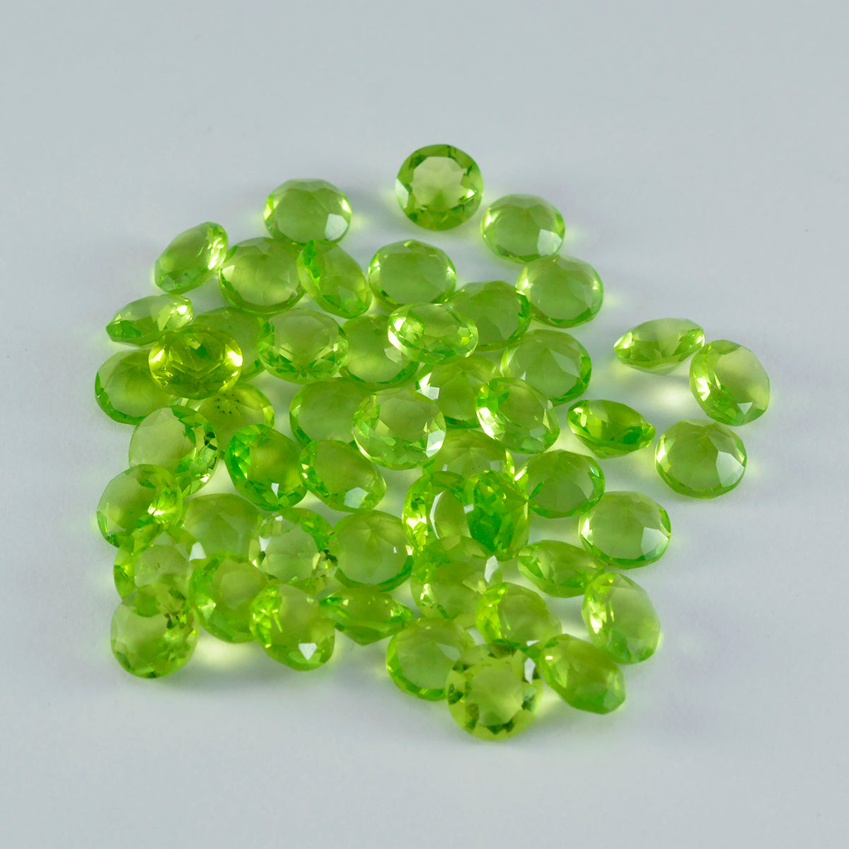 riyogems 1 st grön peridot cz facetterad 3x3 mm rund form söt kvalitet lös sten