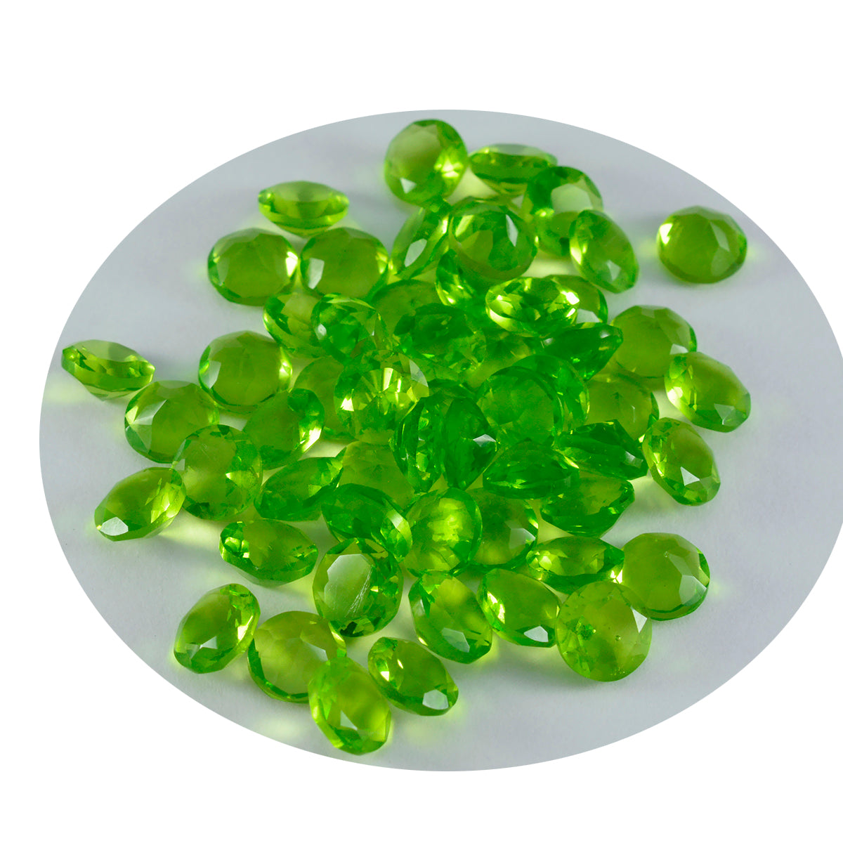 riyogems 1 st grön peridot cz fasetterad 5x5 mm rund form aa kvalitetspärla