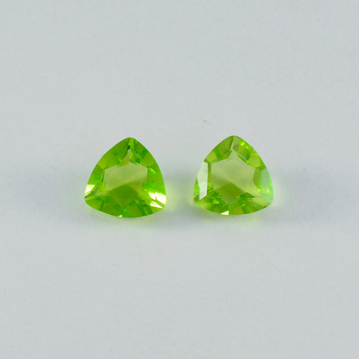 Riyogems 1PC Green Peridot CZ Faceted 12x12 mm Trillion Shape A+1 Quality Gem