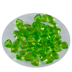 Riyogems 1 pièce péridot vert cz à facettes 6x6mm forme trillion pierre de qualité incroyable