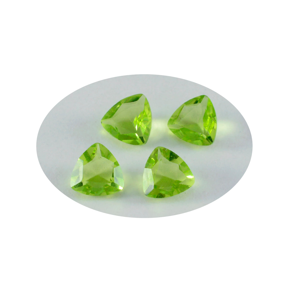 riyogems 1 st grön peridot cz facetterad 8x8 mm biljoner form en kvalitets lös pärla